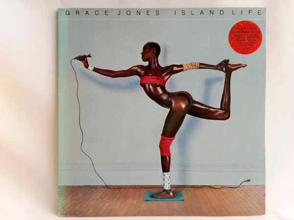 Grace Jones: Island Life, Grace Jones, venta vinilos Online Chile, vinilos Chile, Synth-pop, Reggae-Pop, vinilos de Synth-pop, venta vinilos de Reggae-Pop, Tienda de vinilos Santiago | www.vinitrola.cl