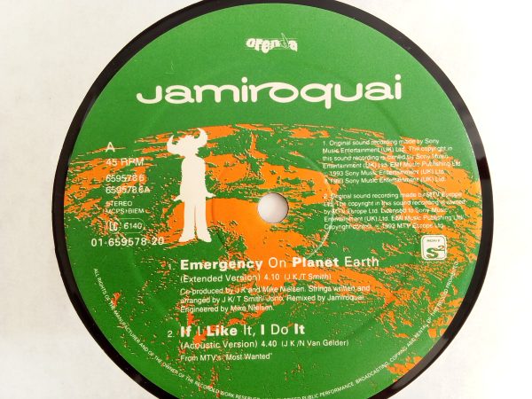 Jamiroquai: Emergency On Planet Earth, Jamiroquai, venta vinilos de Jamiroquai, Acid Jazz, tienda de vinilos de Acid Jazz, vinilos de Soul, tienda de vinilos Santiago, vinilos originales, vinilos usados Chile