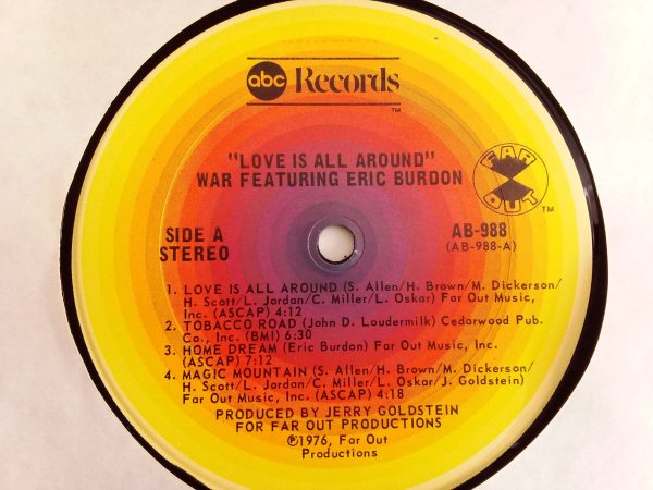 War Featuring Eric Burdon: Love Is All Around, Eric Burdon, vinilos de Eric Burdon, Rhythm & Blues, Funk, vinilos de Rhythm & Blues, discos de vinilo de Funk, vinilos Chile, Vinilos Providencia Santiago, venta de vinilos en Santiago