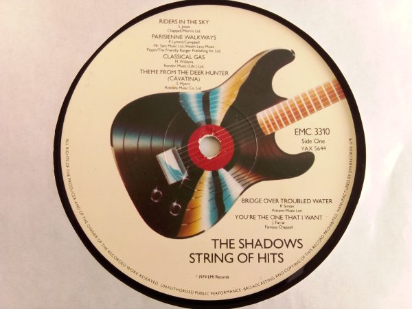 The Shadows: String Of Hits, The Shadows, vinilos de The Shadows, Rock & Roll, Pop Rock, vinilos de Rock & Roll, discos de vinilo, vinilos Chile, Vinilos Providencia Santiago Chile, Vinilos Santiago, vinilos online Pop Rock