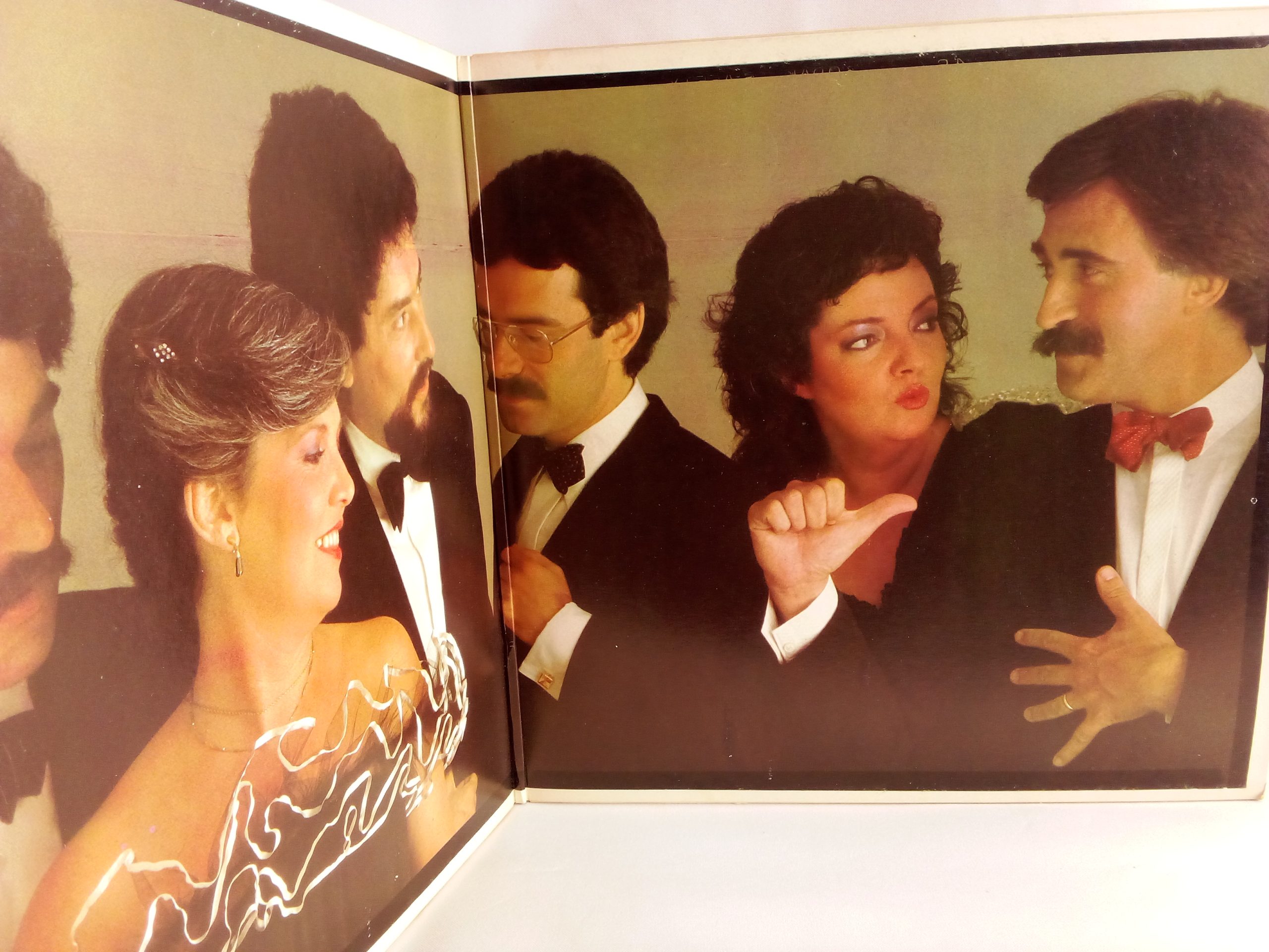 Mocedades: Amor De Hombre, Mocedades, vinilos de Mocedades, Música Popular en Español, Balada, vinilos de época, vinilos en español, vinilos en castellano
