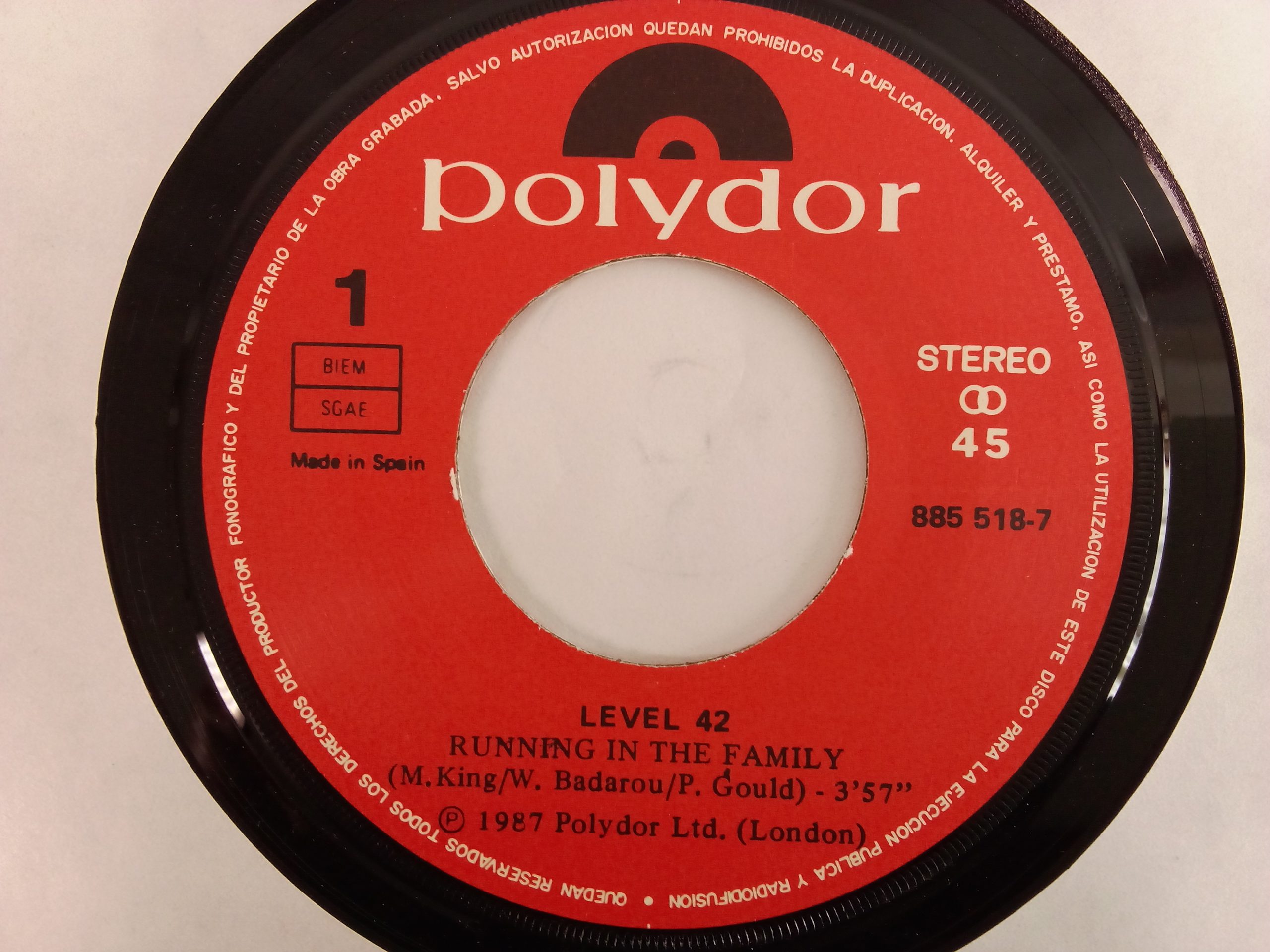 Level 42: Running In The Family, Level 42, vinilos de Level 42, Synth-pop, Venta de vinilos online, Vinilos discos baratos, Vinilos Providencia, Vinilos Santiago, Vinilos usados Chile